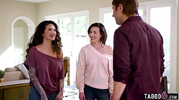 play Lesbisch koppel casey calvert en arabelle raphael in een trio van lustdriehoeken met haar ex-vriendje