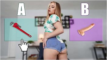 تشغيل محدد الجنس - تحتاج سحاب Anna Claire إلى فك انسداد أنابيبها ، كيف ستمضي قدمًا؟