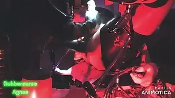 play Rubbernurse agnes - klinik horor karet berat - perawatan prostat dan tinju anal besar-besaran