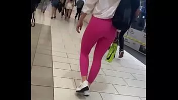 Play Sexy milf in pink spandex shows off cake