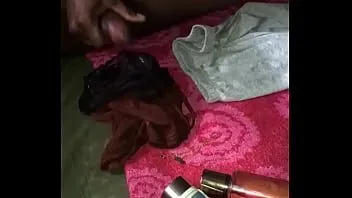 play 无法抗拒继姐的沙滩装