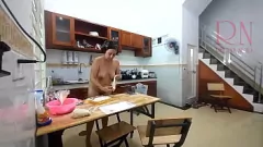 Play Nudist Cook Regina Noir Serves Up Explicit Dish in Public!
