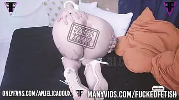 play Gag und Analsex für eine exotische Rothaarige mit Anjelica Doux von FuckedFetish