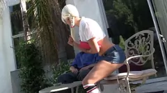 play Stieftochter Stevie Shae kann Chris Strokes 'Rock Hard Dick nicht widerstehen