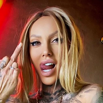 Pornstar Kada Love